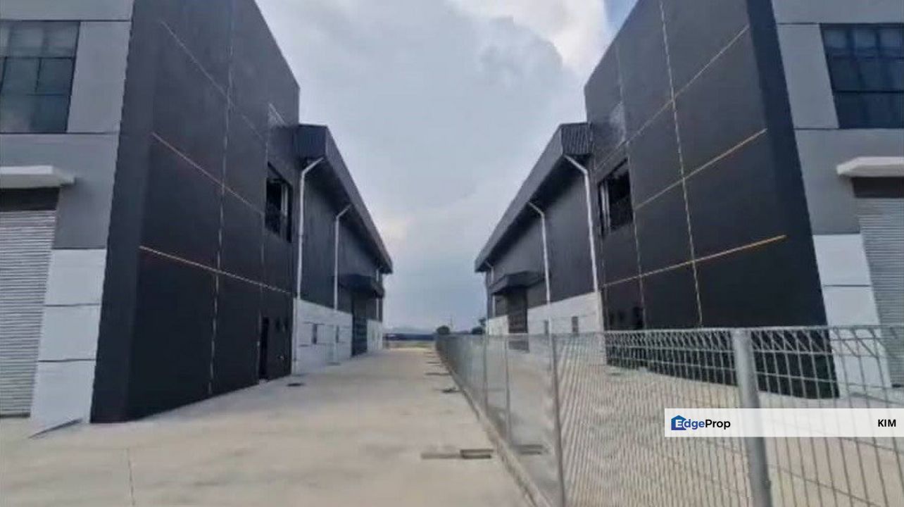 ETP @ KIIP Jenjarom, Kampung Sri Cheeding Facing, Ready Move In Semi-Detached Cluster Factory Facing Open Field Rare Unit For Sale, Selangor, Jenjarom