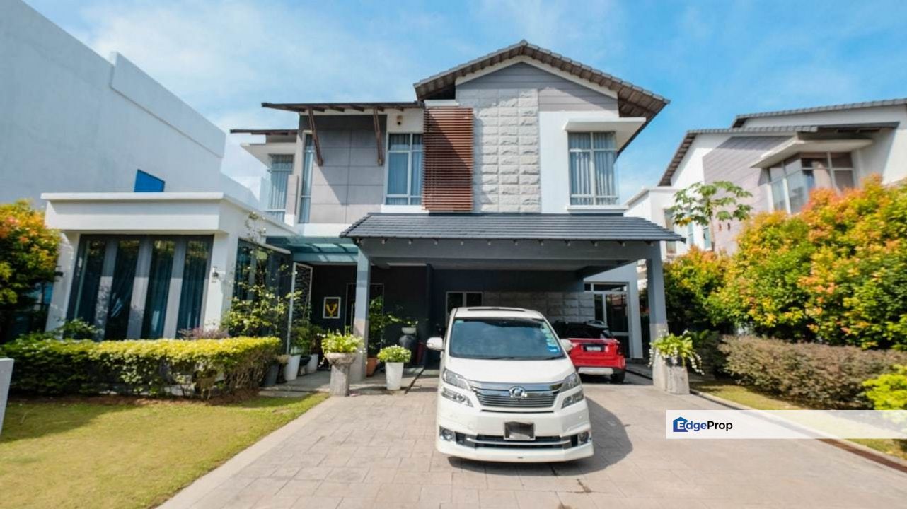 10% Off!, 3 Storey Semi-D House, Laman Seri, Seksyen 13, Shah Alam, Selangor, Selangor, Shah Alam