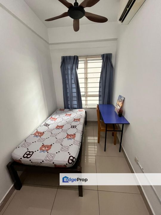 Female Unit Small Room Kota Damansara, Selangor, Kota Damansara