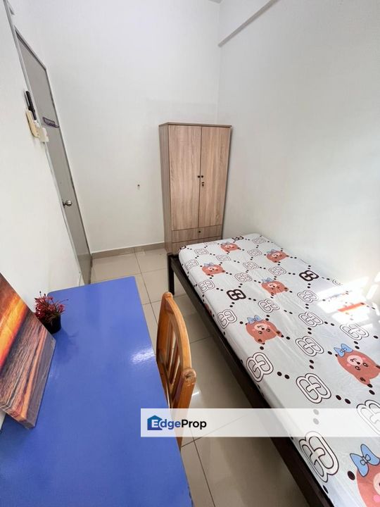 Female Unit Small Room Kota Damansara, Selangor, Kota Damansara