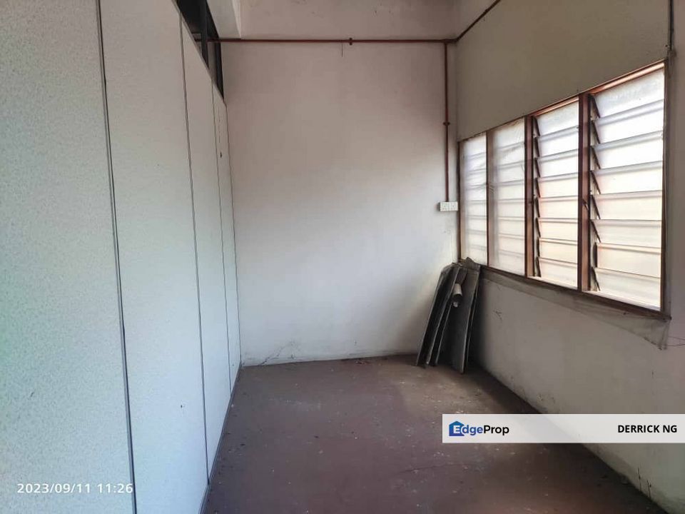 Pekan Lama Shoplot Facing Road For Rent 1st,2nd, Penthouse, Kedah, Sungai Petani