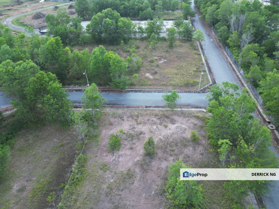 Below Market Price Bungalow Land Cinta  Sayang Golf Club For Sale, Kedah, Kuala Muda