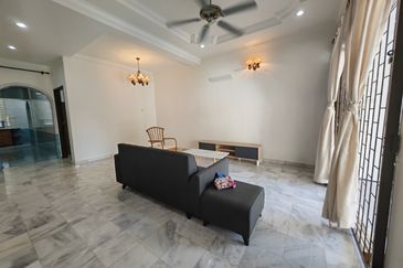 Bandar Laguna Merbok