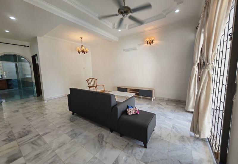 Bandar Laguna Merbok