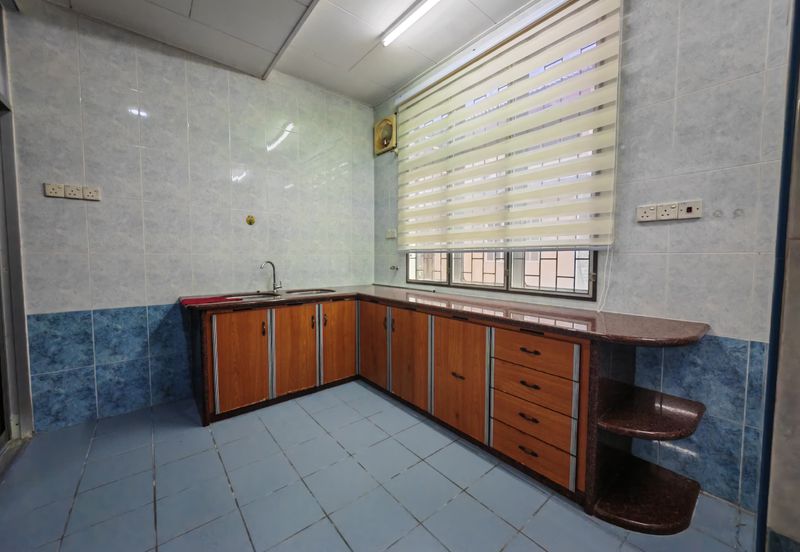 Bandar Laguna Merbok