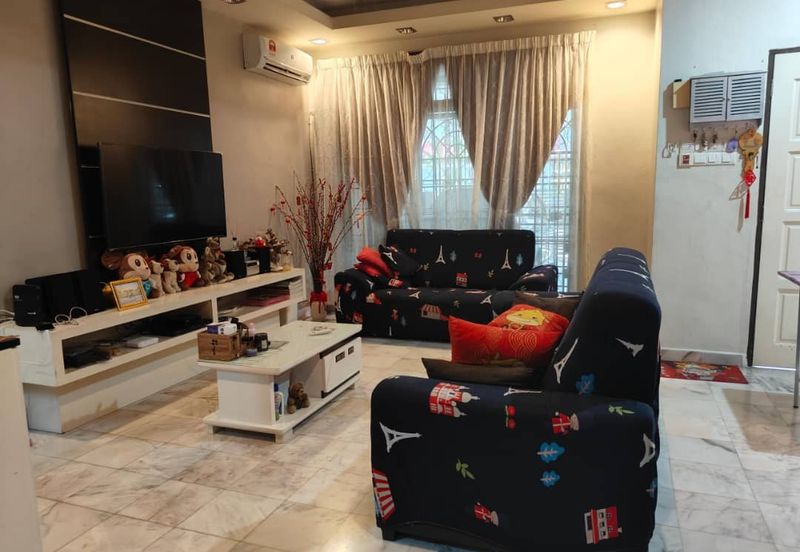 Bandar Laguna Merbok