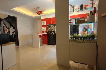 Bandar Laguna Merbok