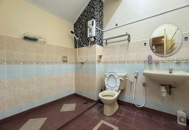 BANDAR LAGUNA MERBOK (TERES)