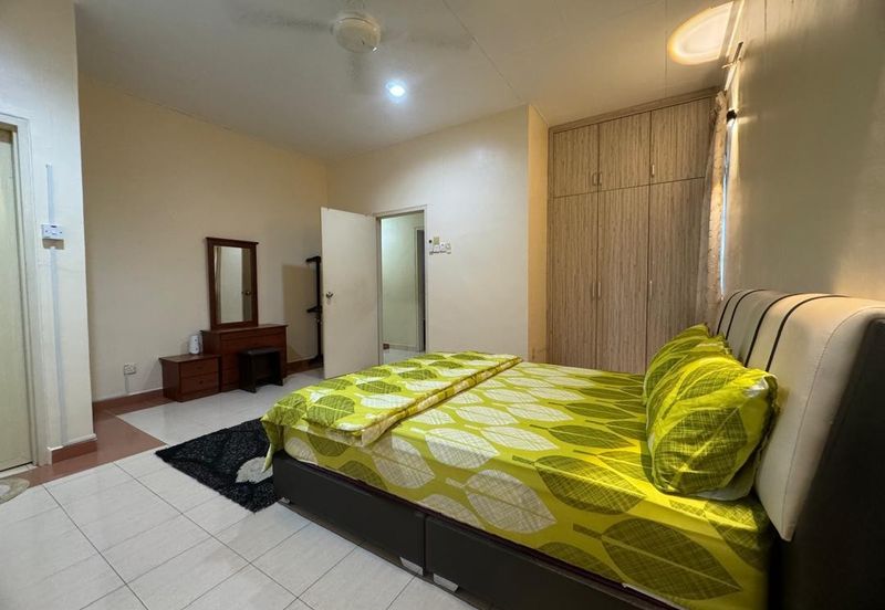 BANDAR LAGUNA MERBOK (TERES)