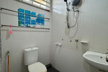 TAMAN PERMATA HILL PARK