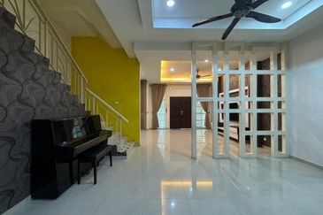 TAMAN PERMATA HILL PARK