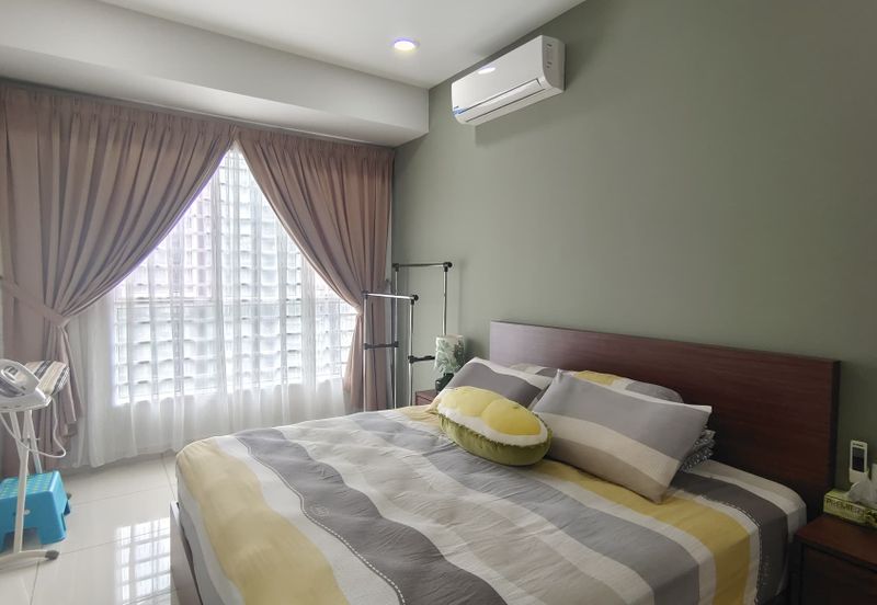 Tropicana Bay Residences