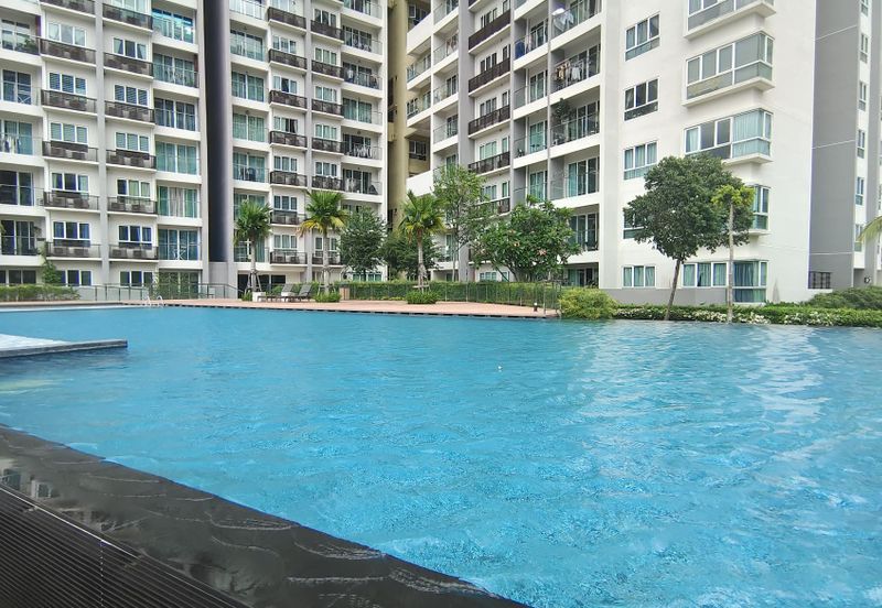 Tropicana Bay Residences