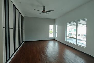 Bukit Banyan Eugenia