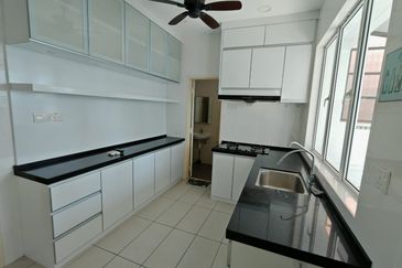 Bukit Banyan Eugenia