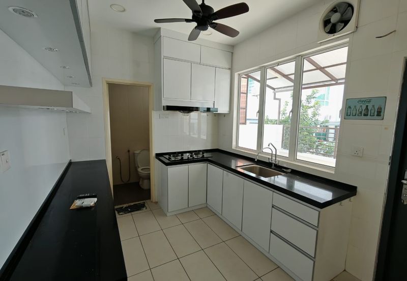 Bukit Banyan Eugenia