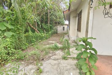 TAMAN EMAS (BEDONG)