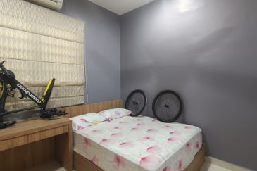 BANDAR LAGUNA MERBOK (KEMBAR)