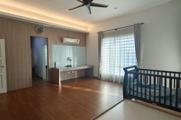 BANDAR LAGUNA MERBOK (KEMBAR)