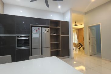 BANDAR LAGUNA MERBOK (KEMBAR)