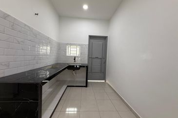 BANDAR AMANJAYA (ZON ANGGERIK)