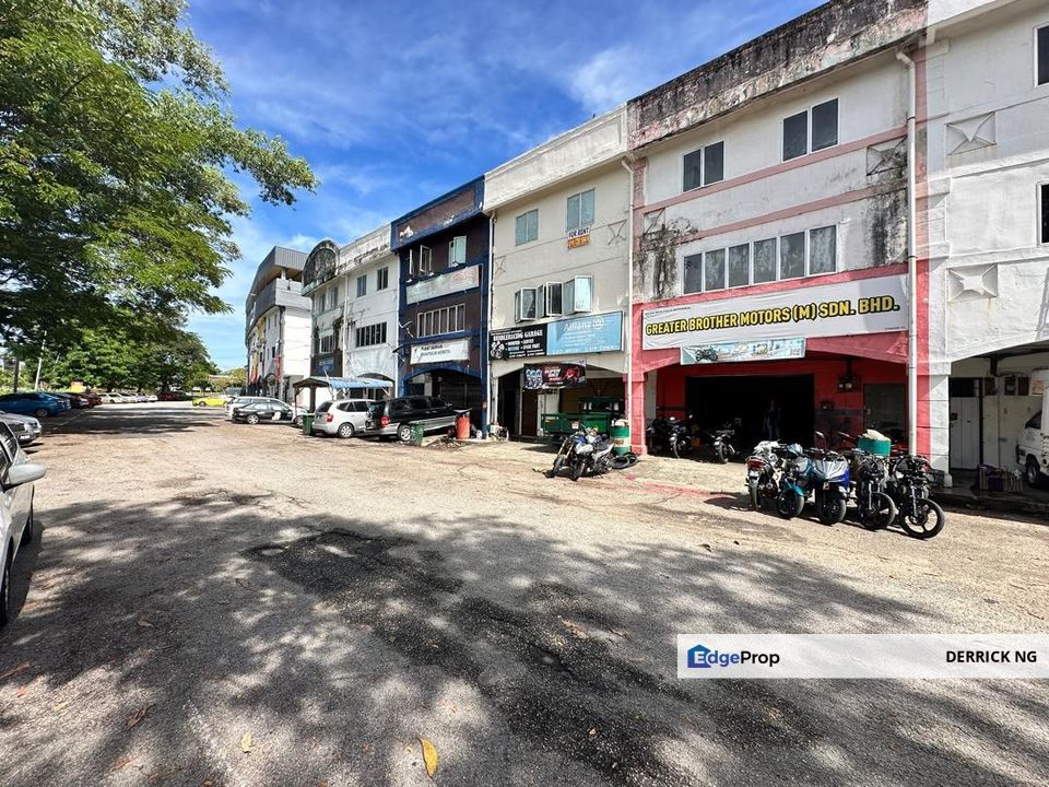 Bandar Amanjaya 3 Stry Shoplot Facing Main Road Near Hospital For Sale, Kedah, Sungai Petani
