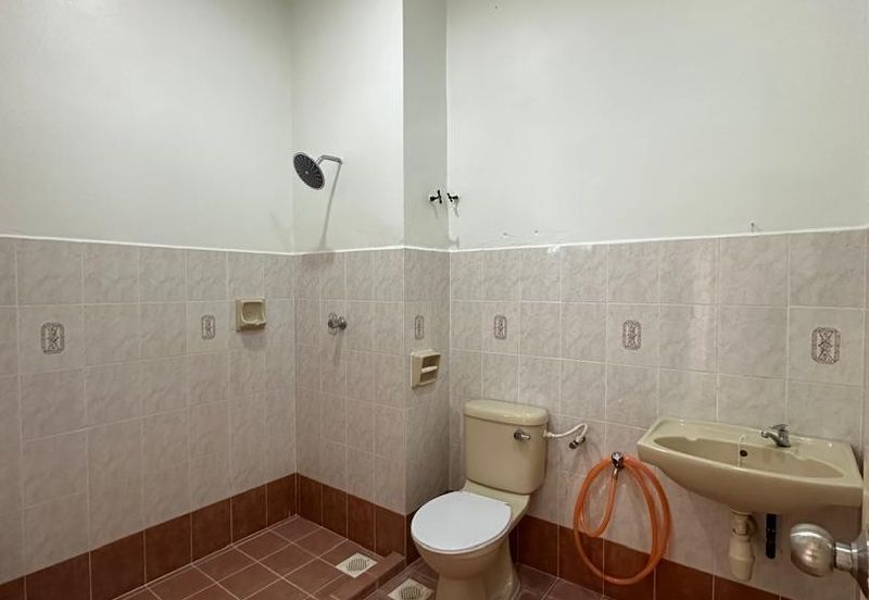 Bandar Laguna Merbok