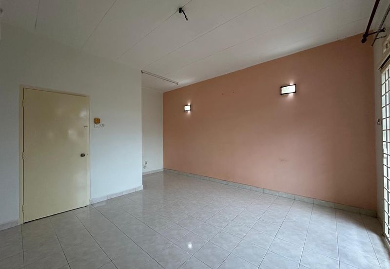 Bandar Laguna Merbok