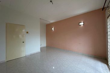 Bandar Laguna Merbok