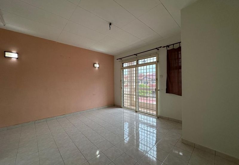 Bandar Laguna Merbok