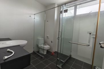 Bandar Laguna Merbok