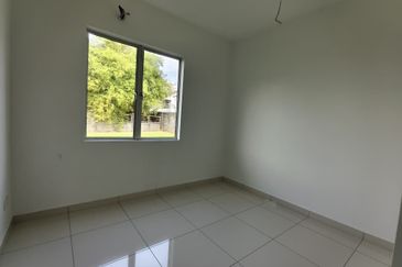 Bandar Laguna Merbok