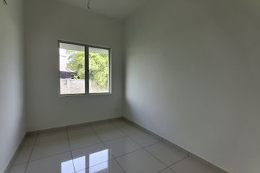 Bandar Laguna Merbok