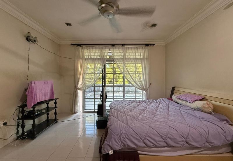 TAMAN LEMBAH IMPIANA