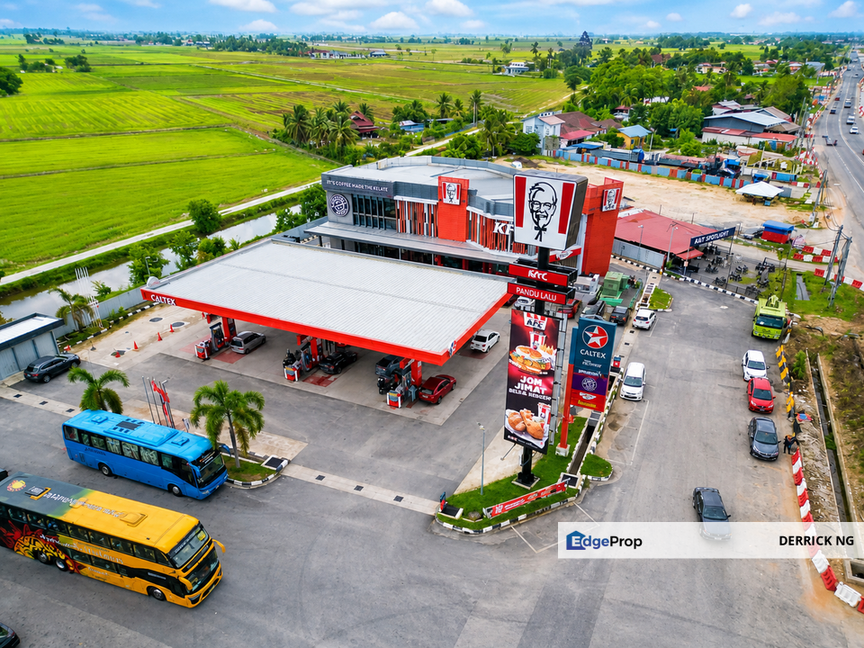 Pendang Kompleks Perniagaan Seraya 2 Stry Shoplot Facing Road , Beside Kfc, Coffee Bean , Caltex For Sale, Kedah, Pendang