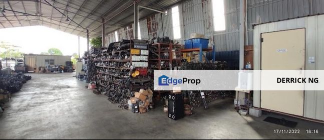 Besides Road Kampung Raja , Land With Warehouse For Rent, Kedah, Sungai Petani