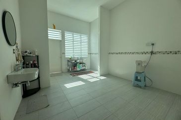 TAMAN PERMATA HILL PARK