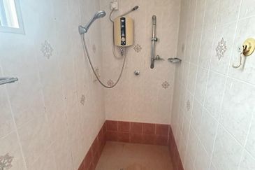 BANDAR LAGUNA MERBOK (KEMBAR)