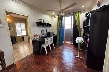 BANDAR LAGUNA MERBOK (TERES)