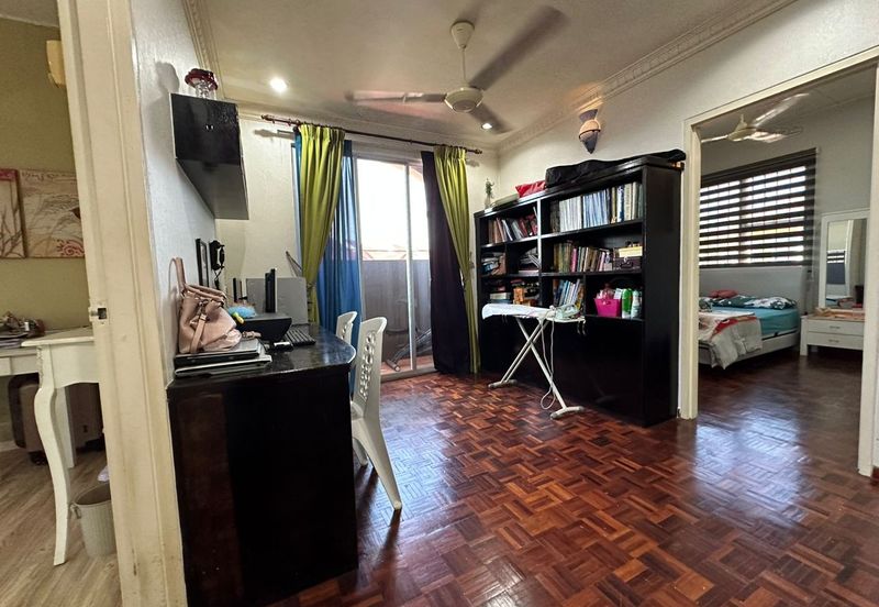 BANDAR LAGUNA MERBOK (TERES)