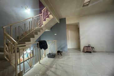 TAMAN PERMATA HILL PARK