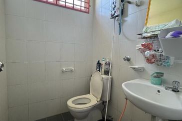 TAMAN PERMATA HILL PARK