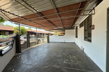 TAMAN KELISA RIA FASA 1