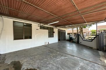 TAMAN KELISA RIA FASA 1