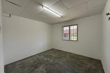 TAMAN KELISA RIA FASA 1