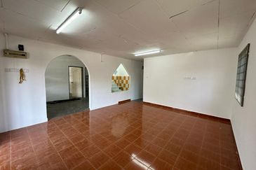 TAMAN KELISA RIA FASA 1