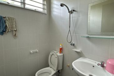 TAMAN PERMATA HILL PARK