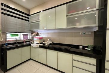 TAMAN PERMATA HILL PARK