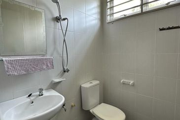 TAMAN PERMATA HILL PARK