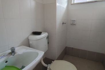 BANDAR LAGUNA MERBOK (TERES)